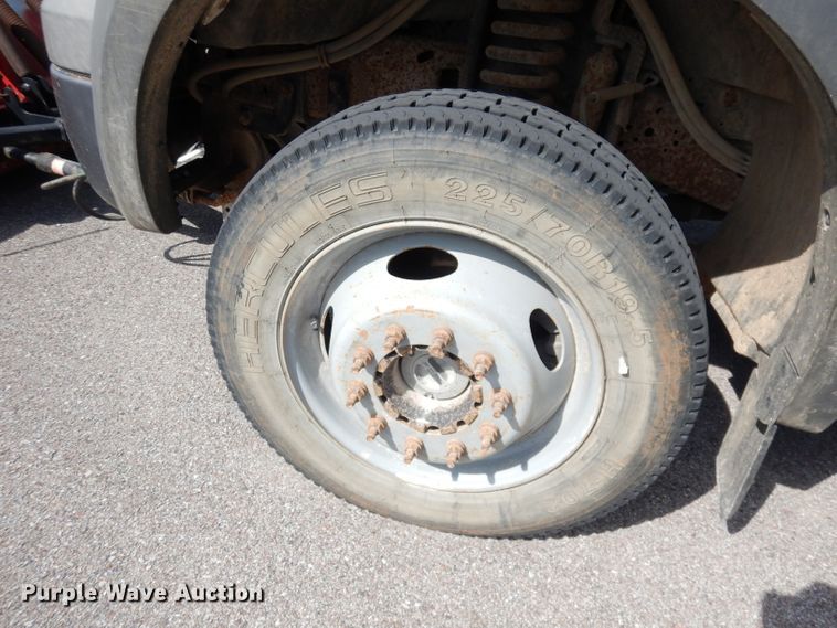 image for item KC9135 2005 Ford F450 Super Duty XL  utility / service truck