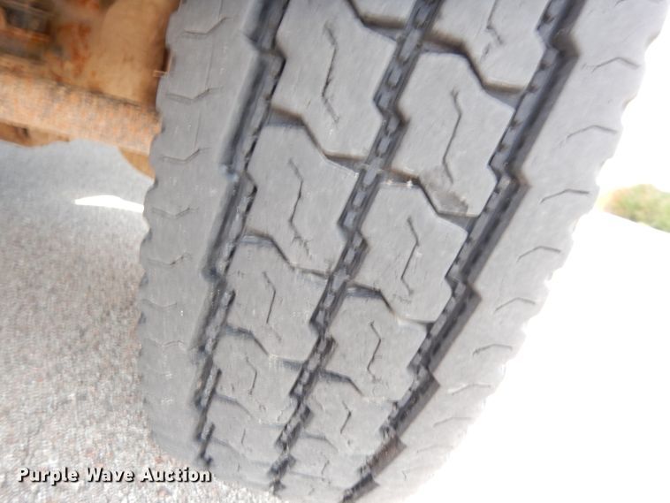 image for item KC9135 2005 Ford F450 Super Duty XL  utility / service truck