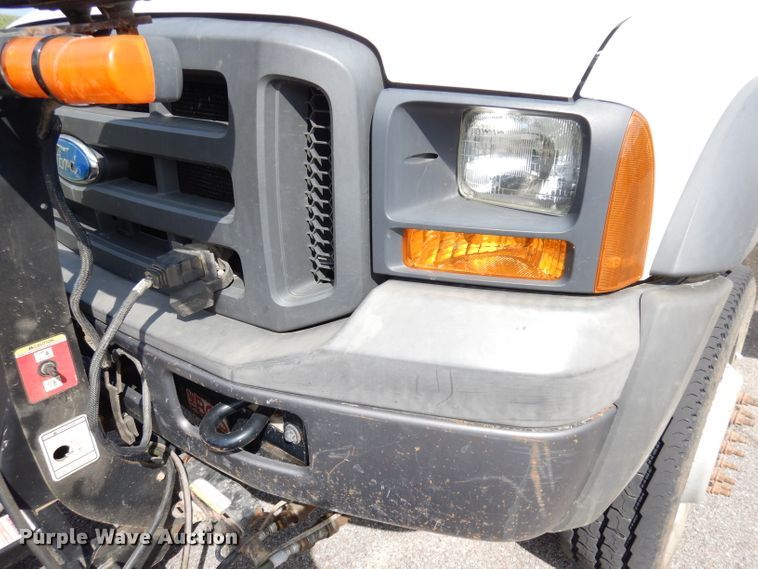 image for item KC9135 2005 Ford F450 Super Duty XL  utility / service truck