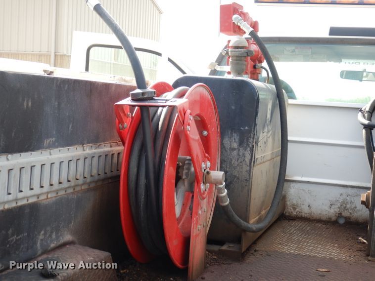 image for item KC9135 2005 Ford F450 Super Duty XL  utility / service truck