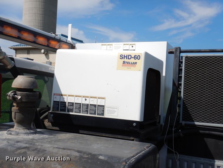 image for item KC9135 2005 Ford F450 Super Duty XL  utility / service truck