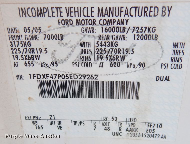 image for item KC9135 2005 Ford F450 Super Duty XL  utility / service truck