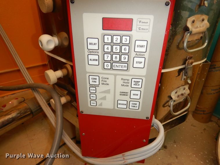 image for item KC9139 Skutt KM-1027 kiln