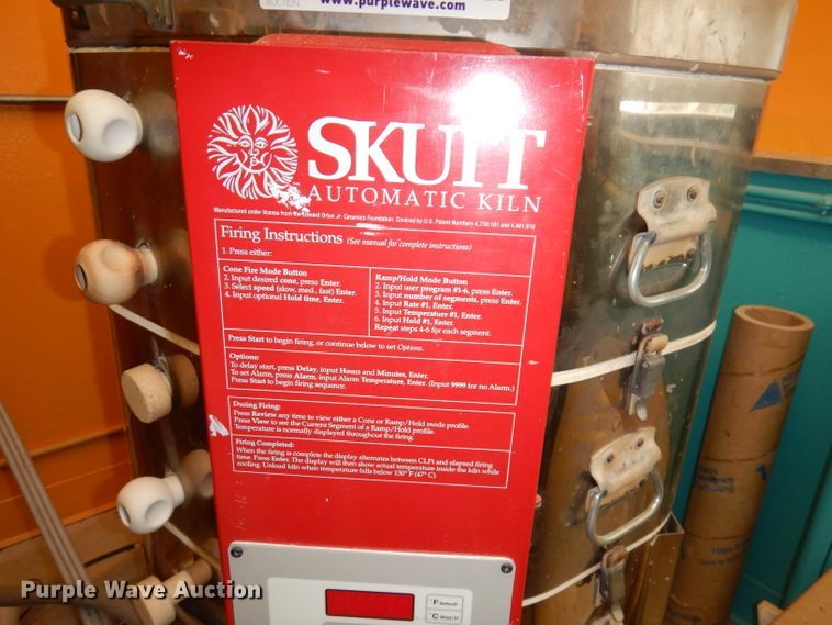 image for item KC9139 Skutt KM-1027 kiln