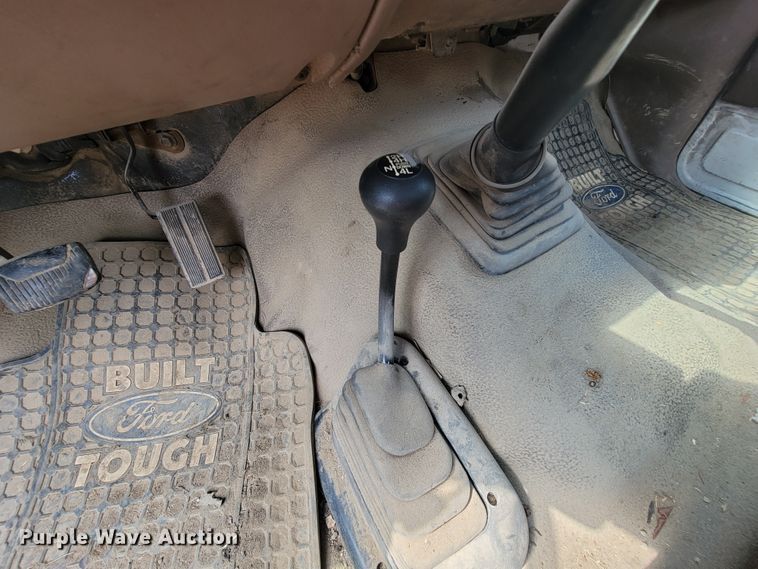 image for item KD9445 1993 Ford F350  bucket truck