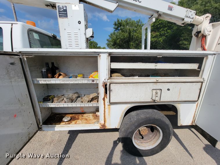 image for item KD9445 1993 Ford F350  bucket truck