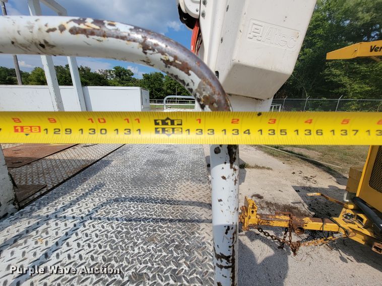 image for item KD9445 1993 Ford F350  bucket truck