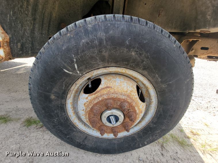 image for item KD9445 1993 Ford F350  bucket truck