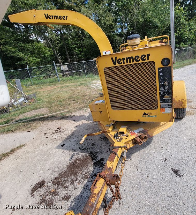 image for item KD9446 1996 Vermeer BC935  wood chipper