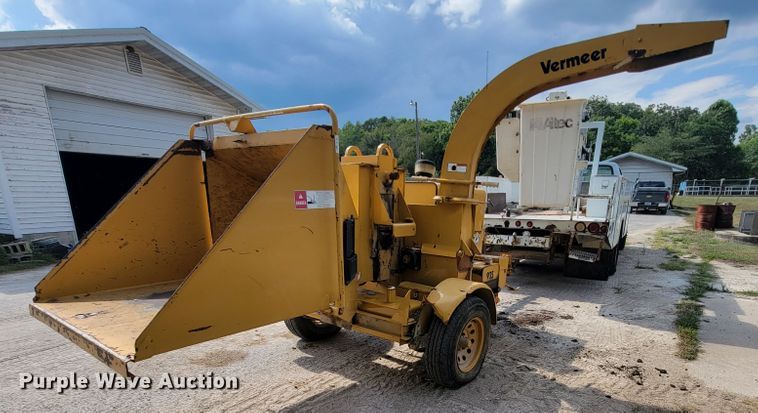 image for item KD9446 1996 Vermeer BC935  wood chipper