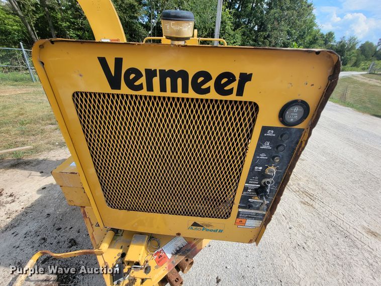image for item KD9446 1996 Vermeer BC935  wood chipper
