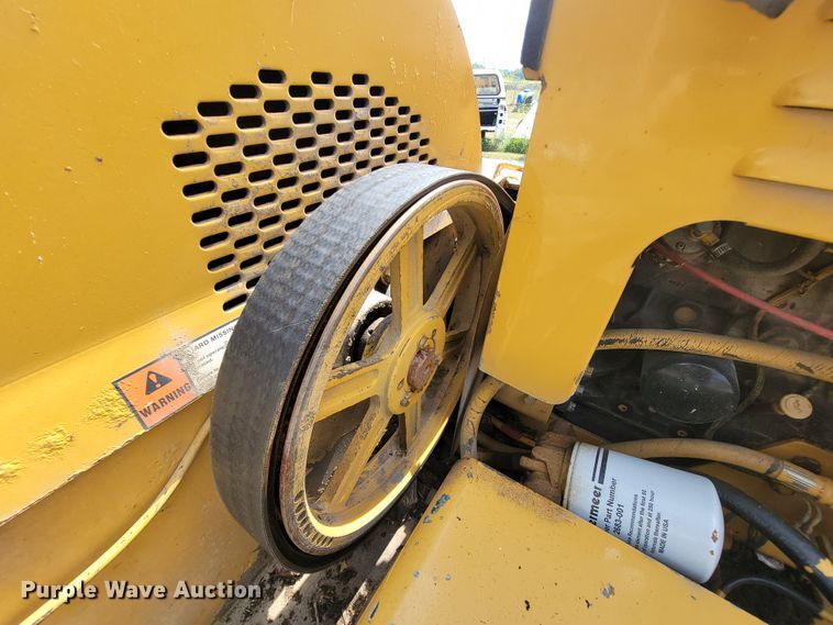 image for item KD9446 1996 Vermeer BC935  wood chipper