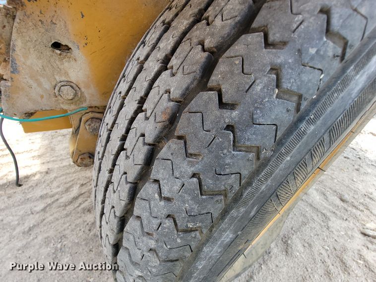 image for item KD9446 1996 Vermeer BC935  wood chipper