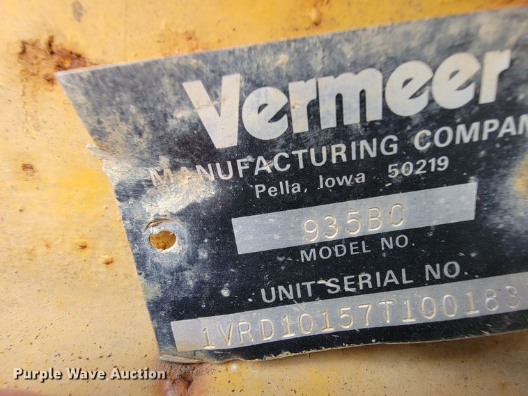 image for item KD9446 1996 Vermeer BC935  wood chipper