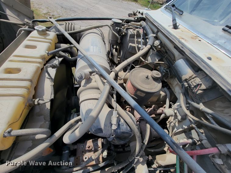 image for item KD9447 1993 Ford F800  digger derrick truck