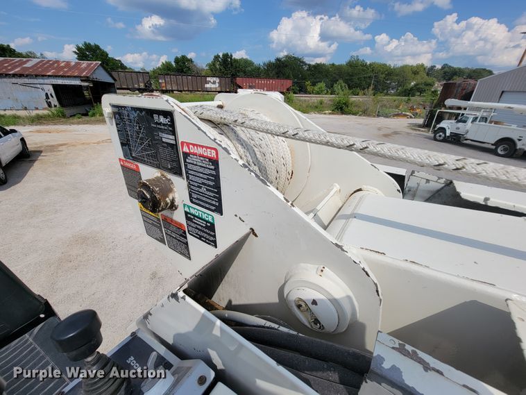 image for item KD9447 1993 Ford F800  digger derrick truck