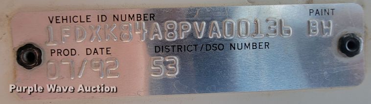 image for item KD9447 1993 Ford F800  digger derrick truck