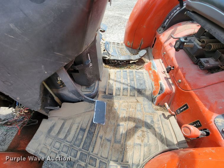 image for item KD9477 Kubota L3830D  tractor