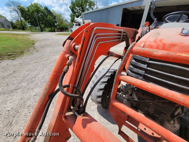 image for item KD9477 Kubota L3830D  tractor