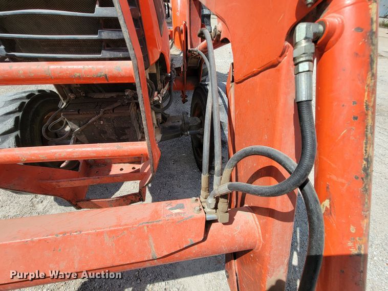 image for item KD9477 Kubota L3830D  tractor