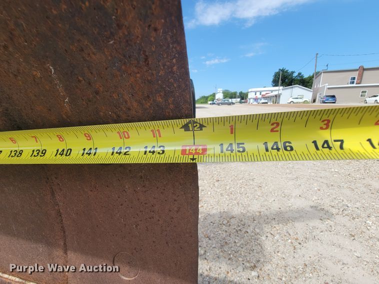 image for item KD9481 1982 John Deere 570A  motor grader