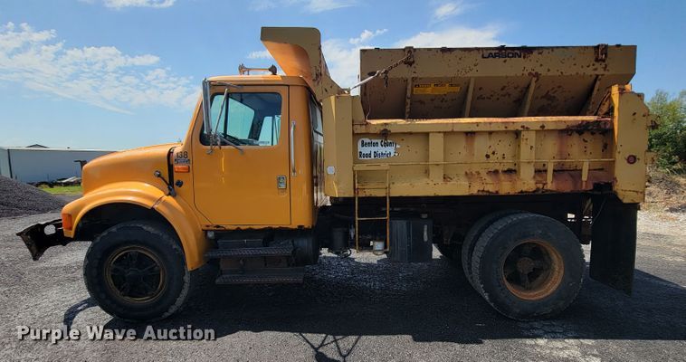 image for item KD9489 1995 International 4700  dump truck