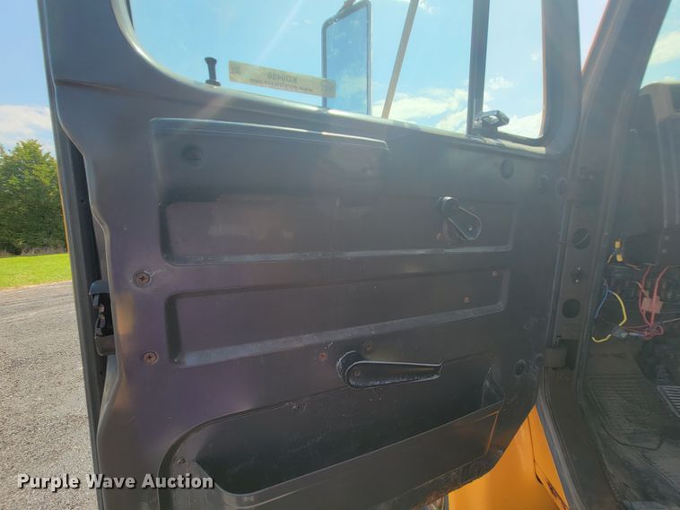 image for item KD9489 1995 International 4700  dump truck