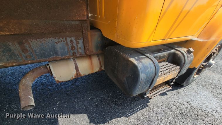 image for item KD9489 1995 International 4700  dump truck