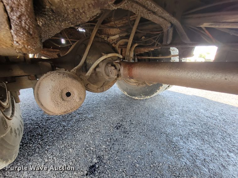 image for item KD9489 1995 International 4700  dump truck