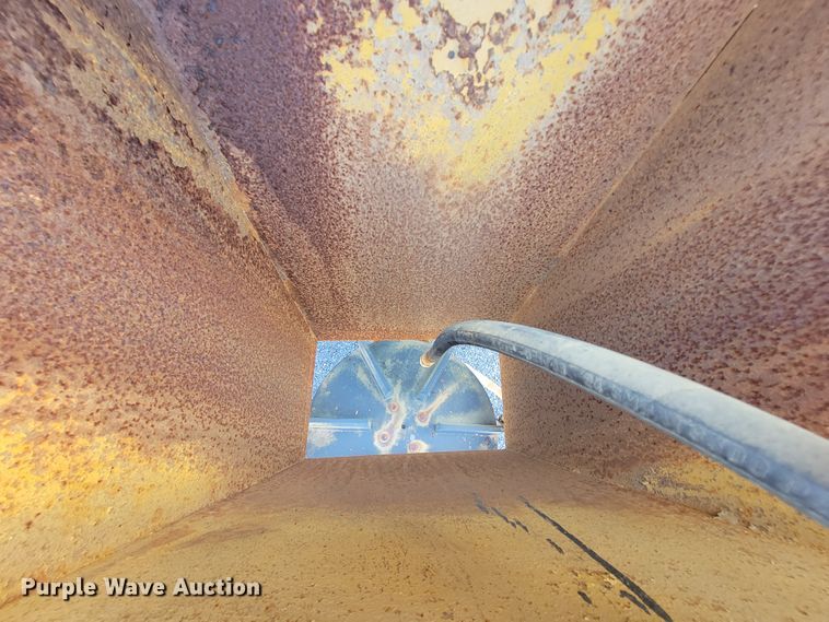 image for item KD9489 1995 International 4700  dump truck