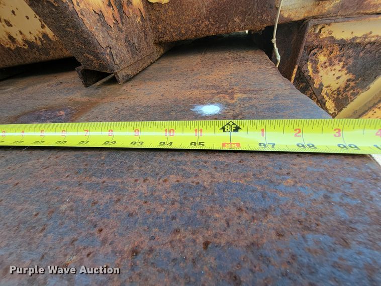 image for item KD9489 1995 International 4700  dump truck