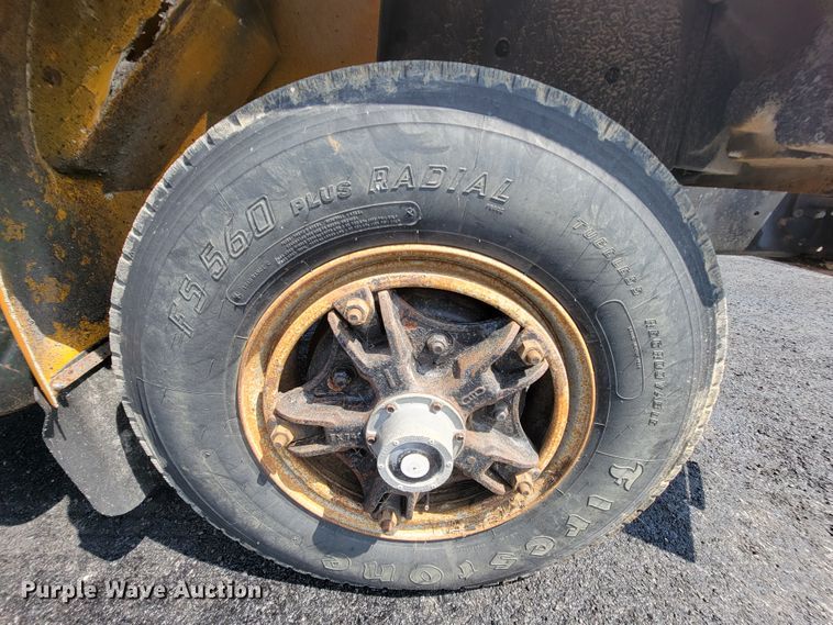 image for item KD9489 1995 International 4700  dump truck