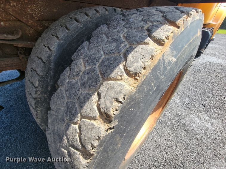 image for item KD9489 1995 International 4700  dump truck