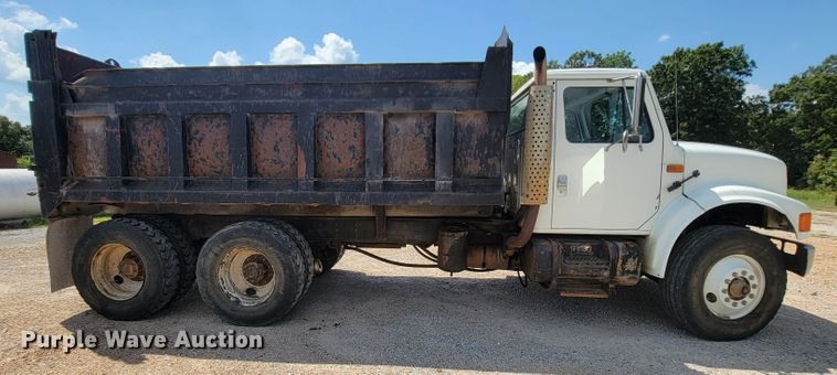 image for item KD9490 1996 International 4900  dump truck