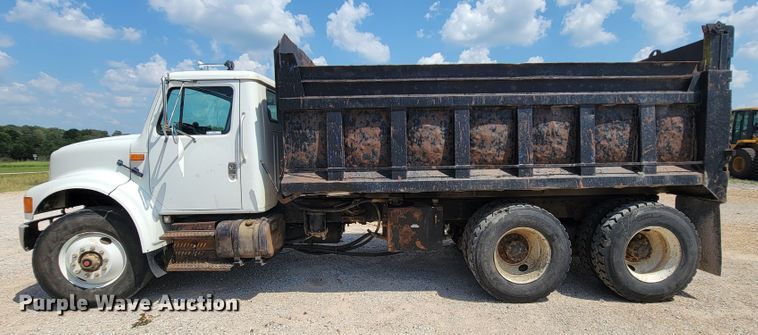 image for item KD9490 1996 International 4900  dump truck