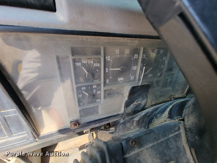 image for item KD9490 1996 International 4900  dump truck