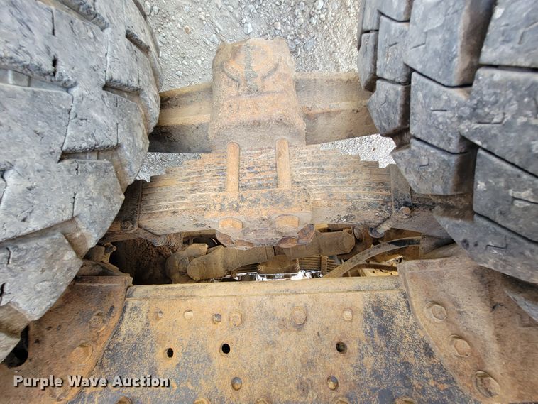 image for item KD9490 1996 International 4900  dump truck