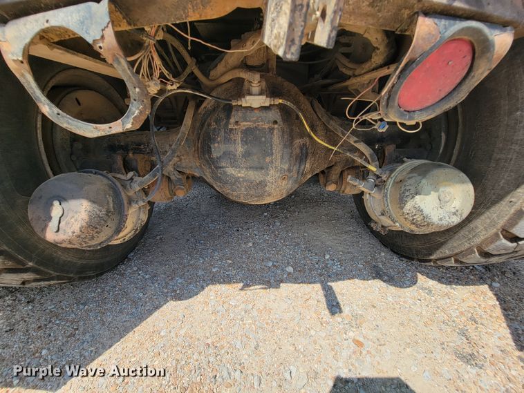 image for item KD9490 1996 International 4900  dump truck