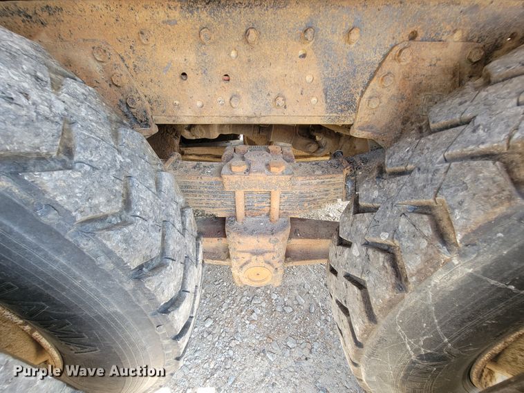 image for item KD9490 1996 International 4900  dump truck