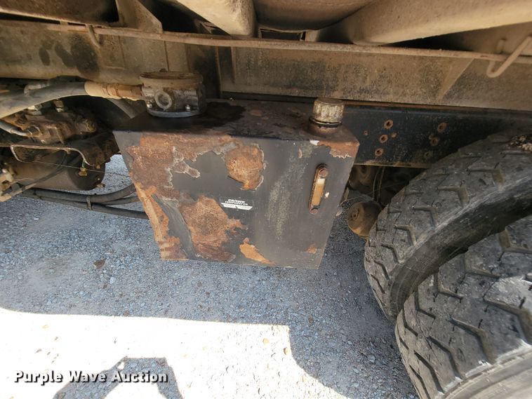 image for item KD9490 1996 International 4900  dump truck