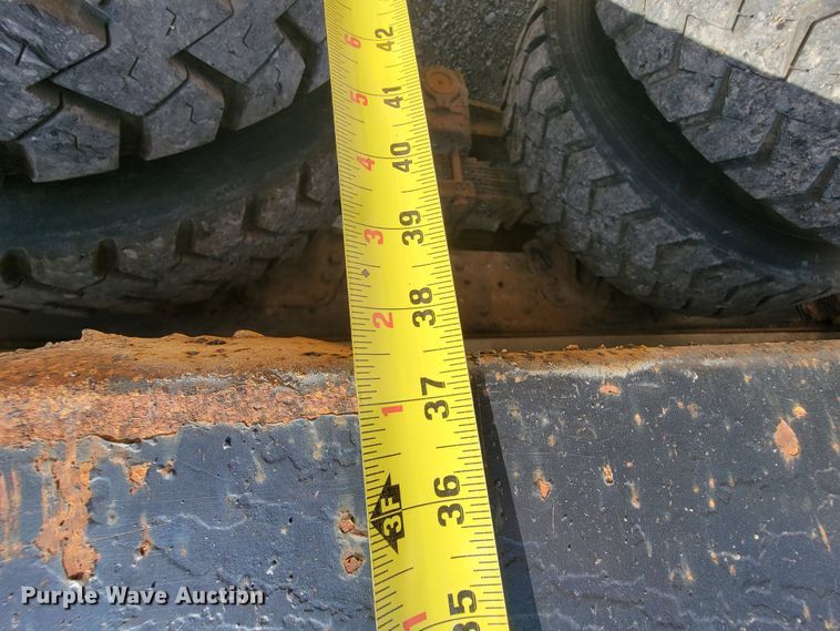 image for item KD9490 1996 International 4900  dump truck