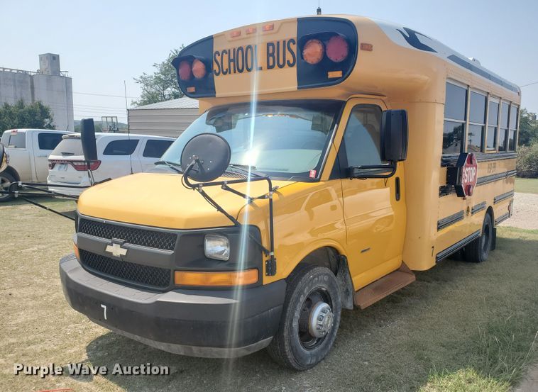 image for item KK9328 2009 Chevrolet Blue Bird  school bus