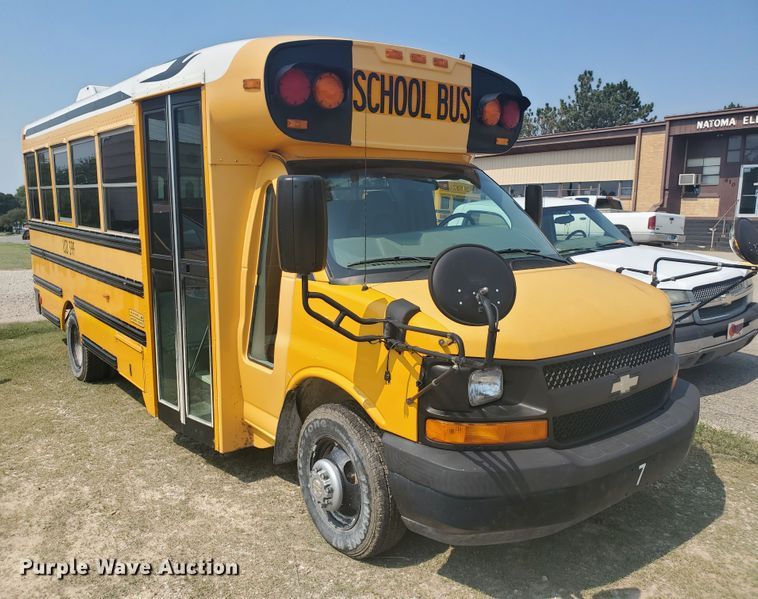 image for item KK9328 2009 Chevrolet Blue Bird  school bus