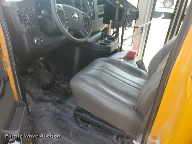 image for item KK9328 2009 Chevrolet Blue Bird  school bus