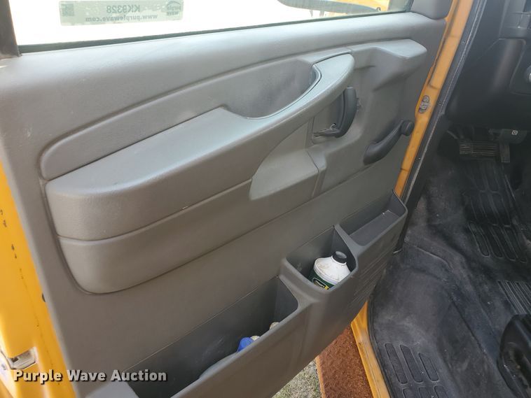 image for item KK9328 2009 Chevrolet Blue Bird  school bus