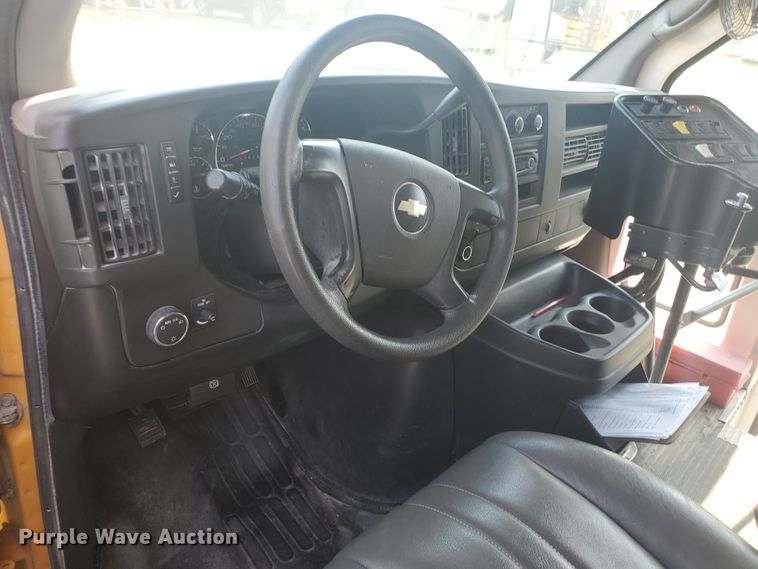 image for item KK9328 2009 Chevrolet Blue Bird  school bus