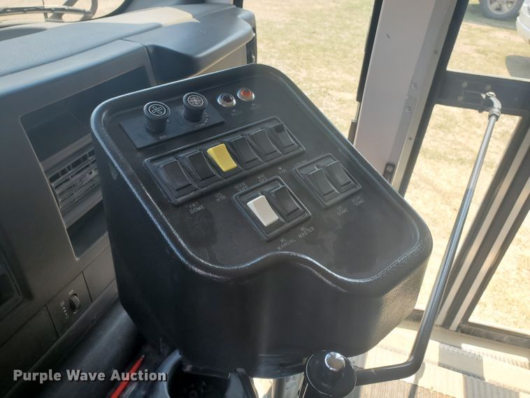 image for item KK9328 2009 Chevrolet Blue Bird  school bus