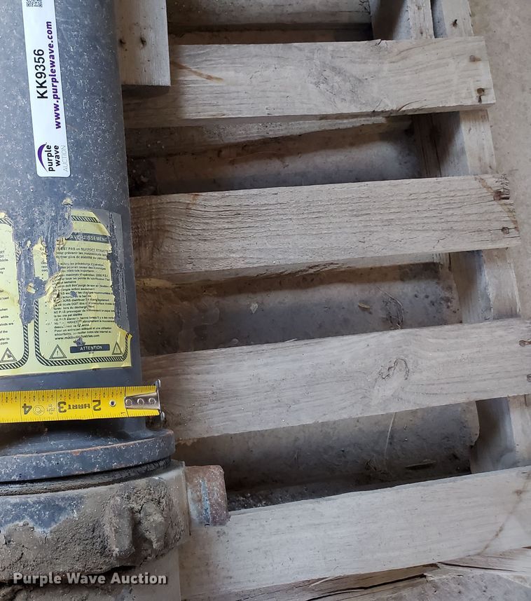 image for item KK9356 Mailhot  dump truck hoist cylinder