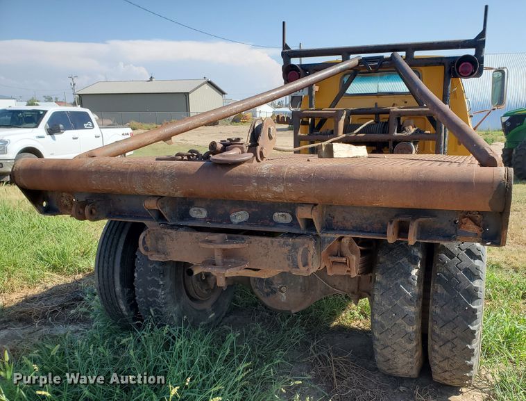 image for item KK9374 1976 Chevrolet C50  winch truck