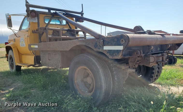 image for item KK9374 1976 Chevrolet C50  winch truck